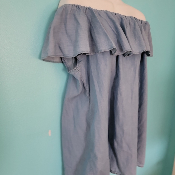 Nwot Chambray Denim Off Shoulder Top - Picture 4 of 7